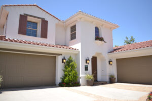 Contrasting garage door paint color